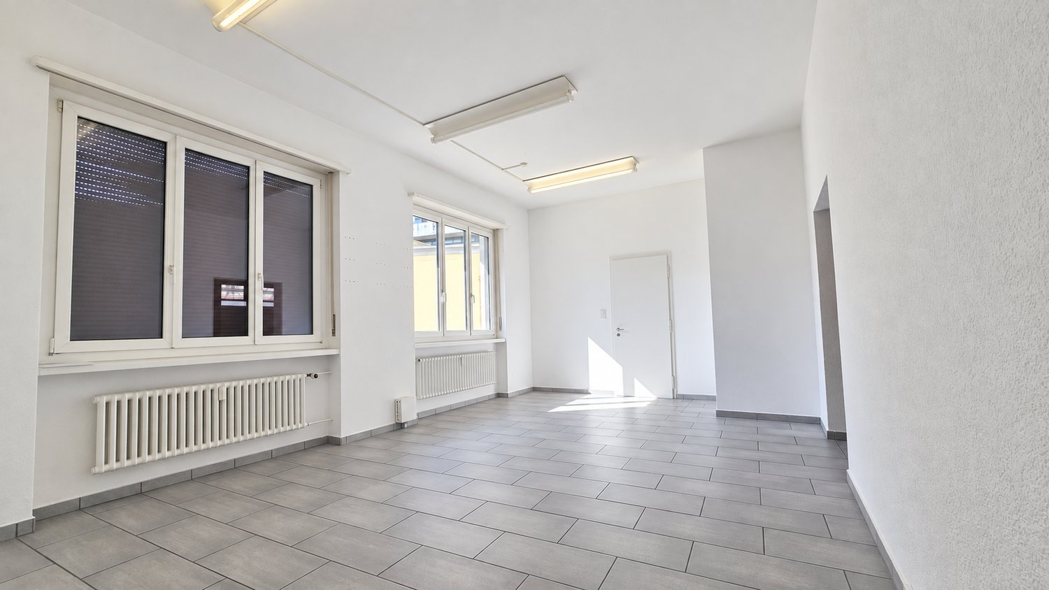 95m² commercial, photo 6 of 10