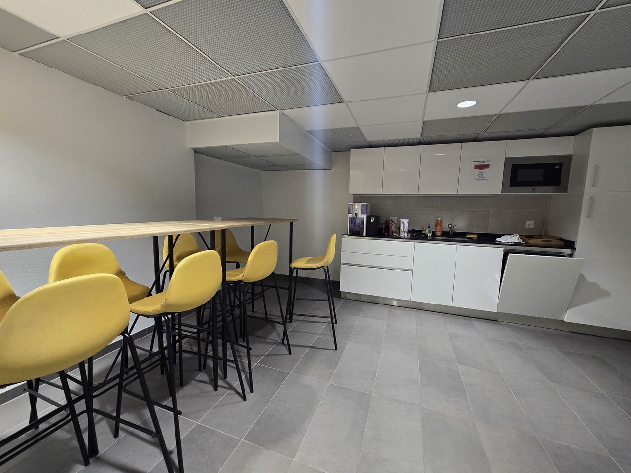 271m² office, photo 5 of 9