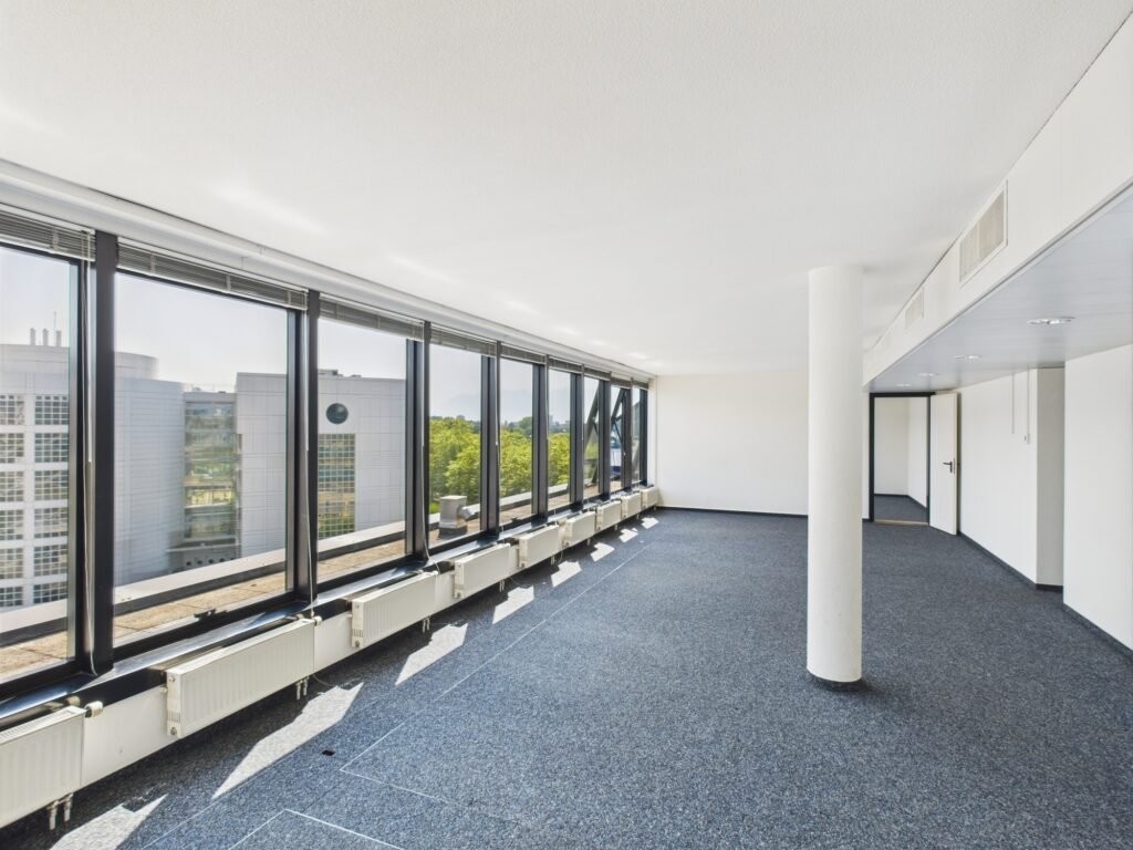 Office, photo 1 of 6