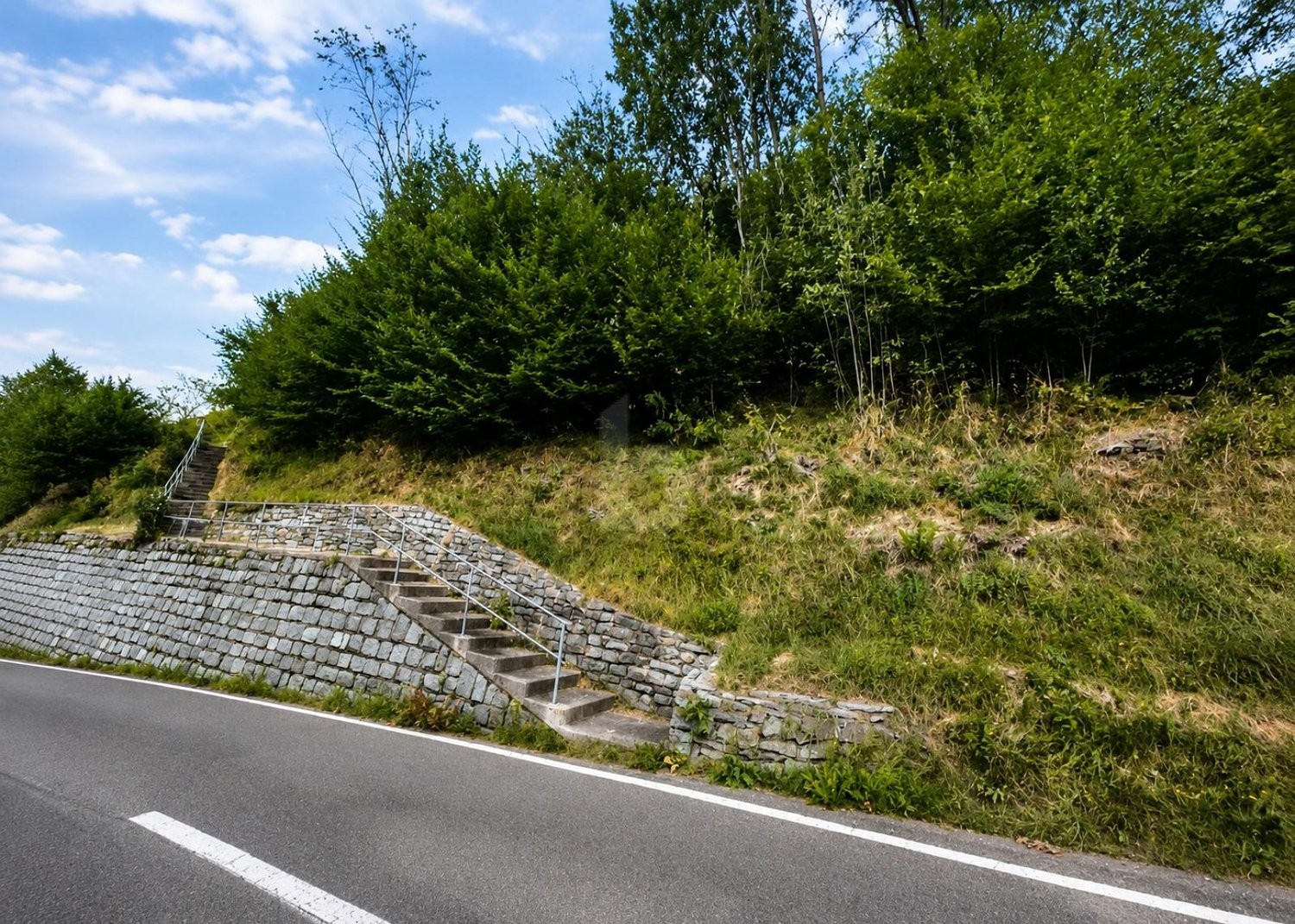1091m² building land, photo 2 of 2