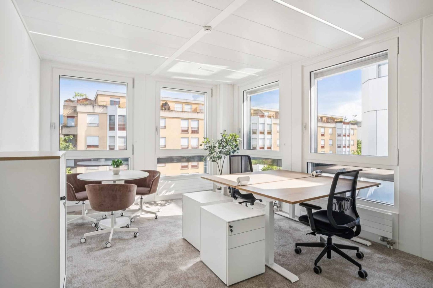 17m² office, photo 1 of 6