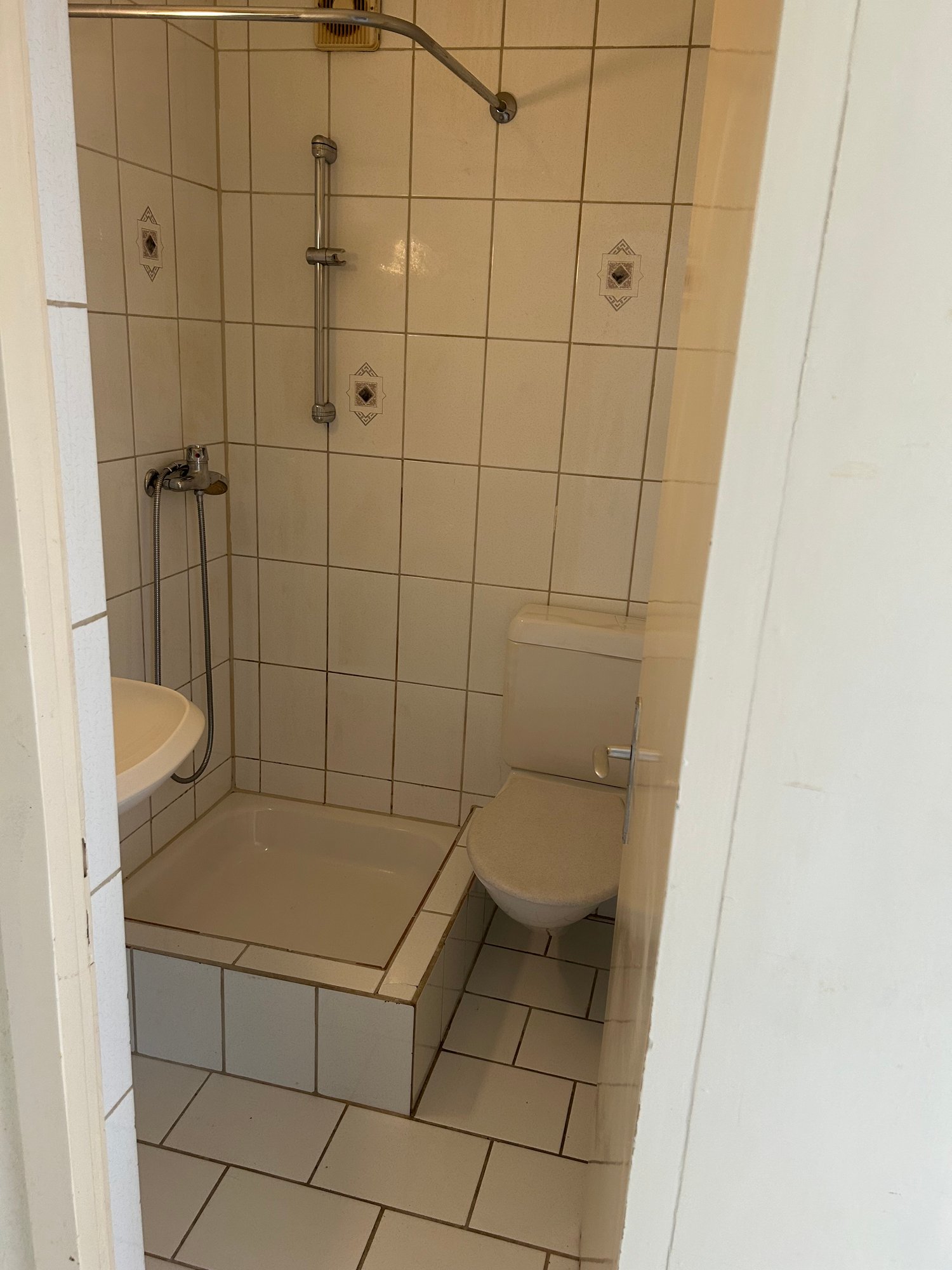 1 room apartment, photo 6 of 6