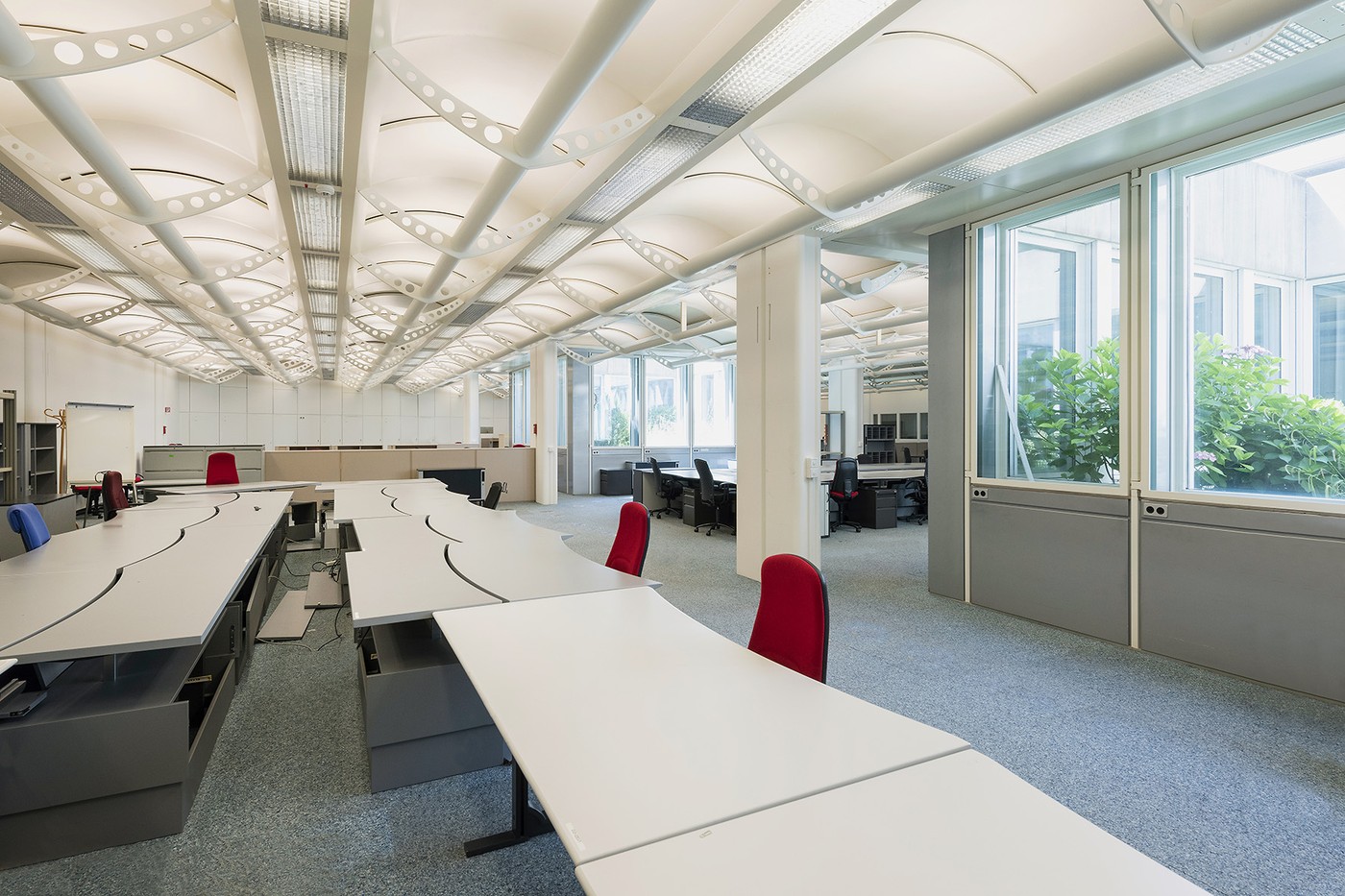793m² ufficio, foto 1 di 8