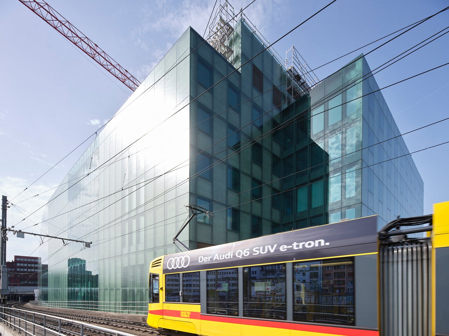 8980m² office