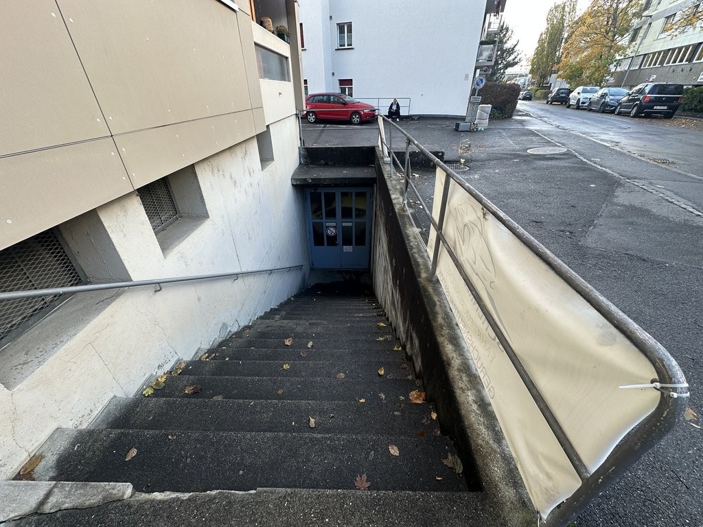 Underground slot, photo 2 of 5
