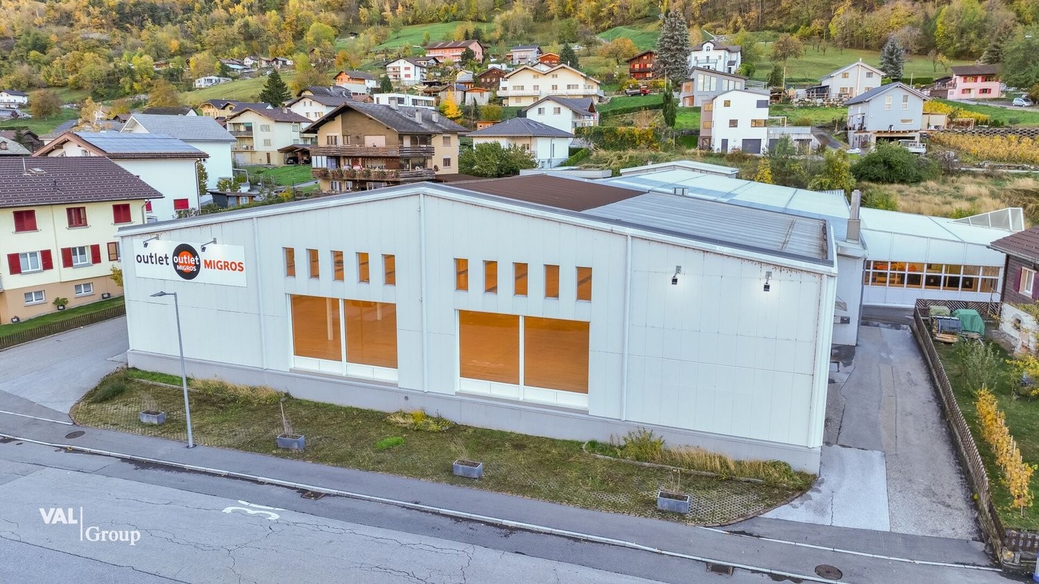 1190m² commerciale