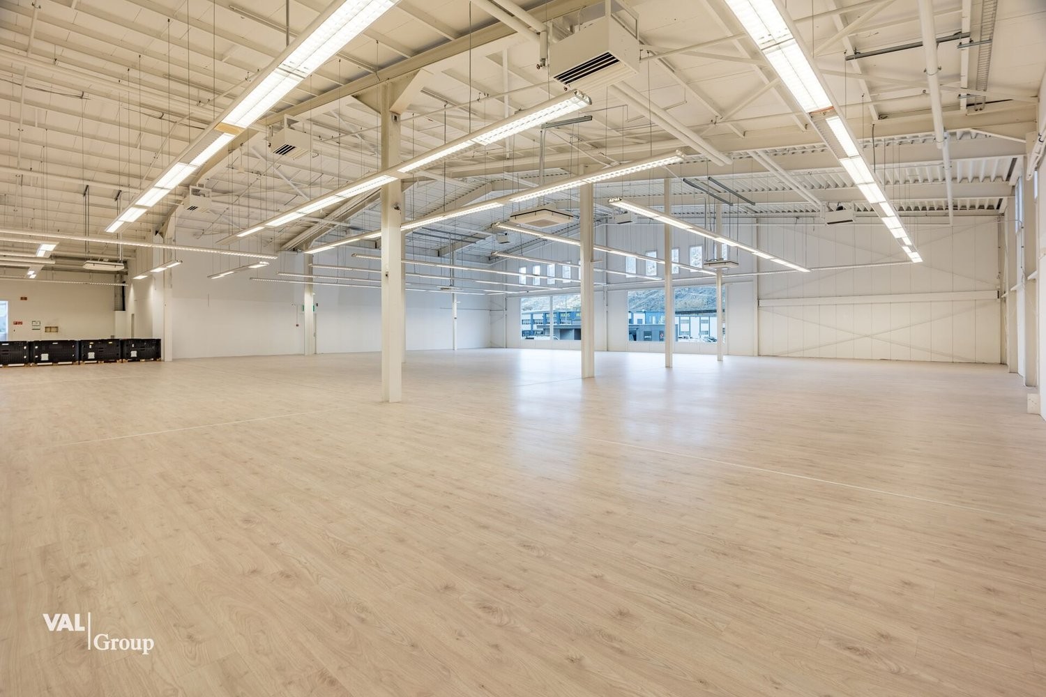 1190m² commerciale