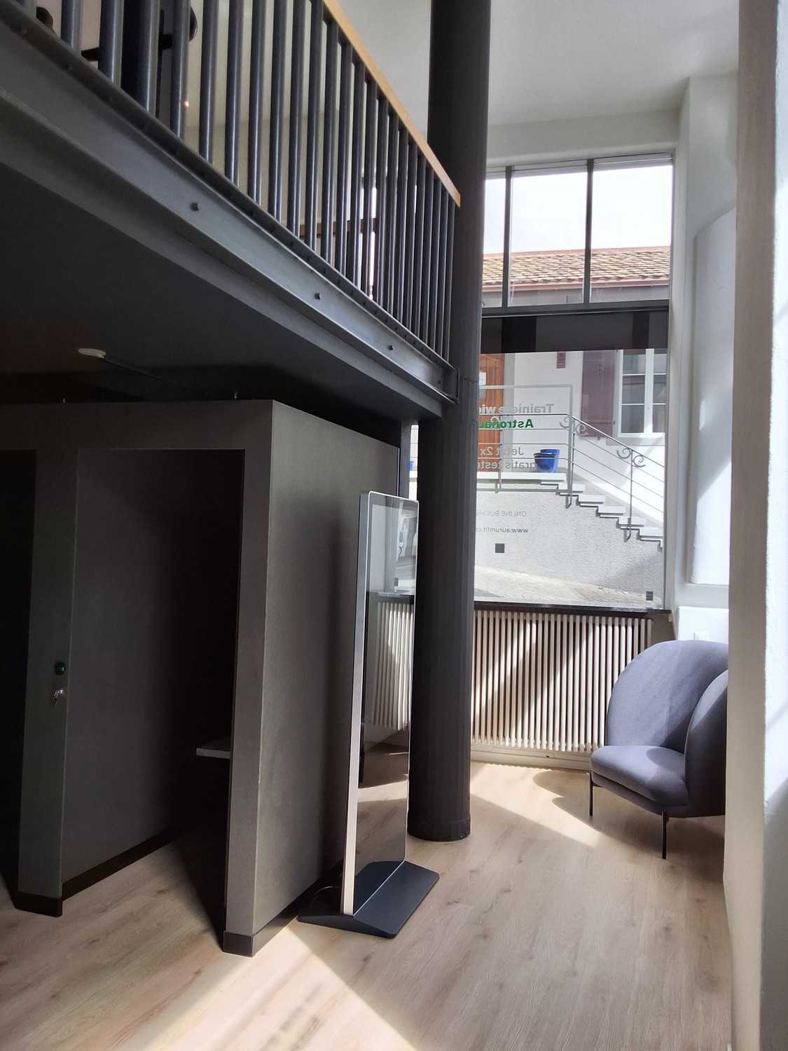 108m² commercial, photo 2 of 10
