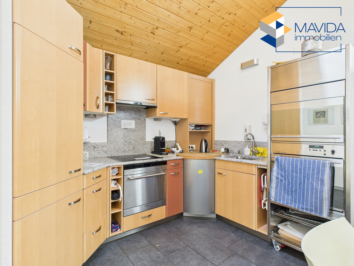 27m² commercial