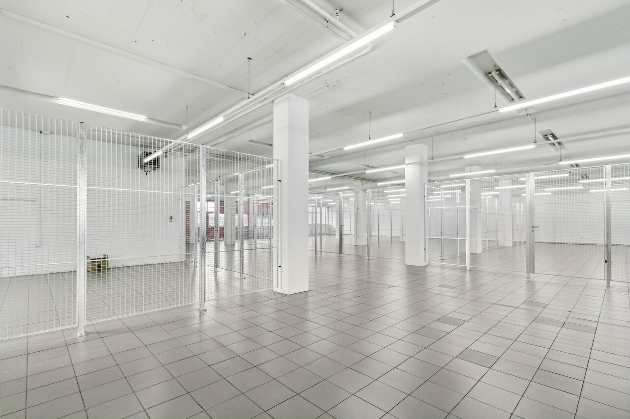 422m² storage room, photo 8 of 10