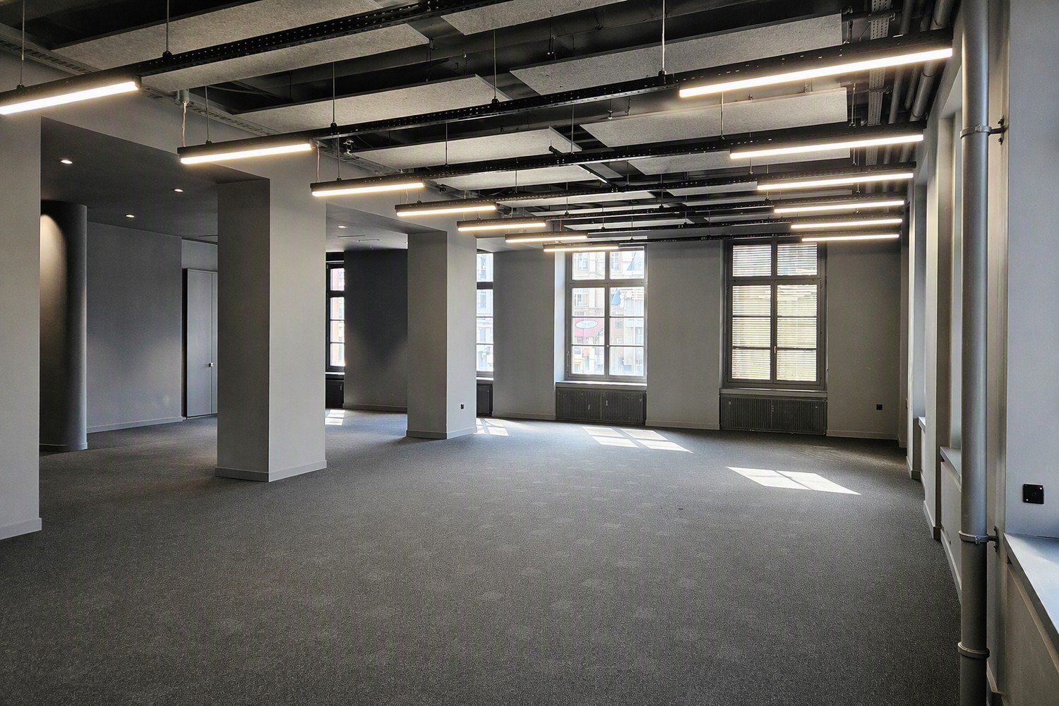 300-1500m² office, photo 6 of 7