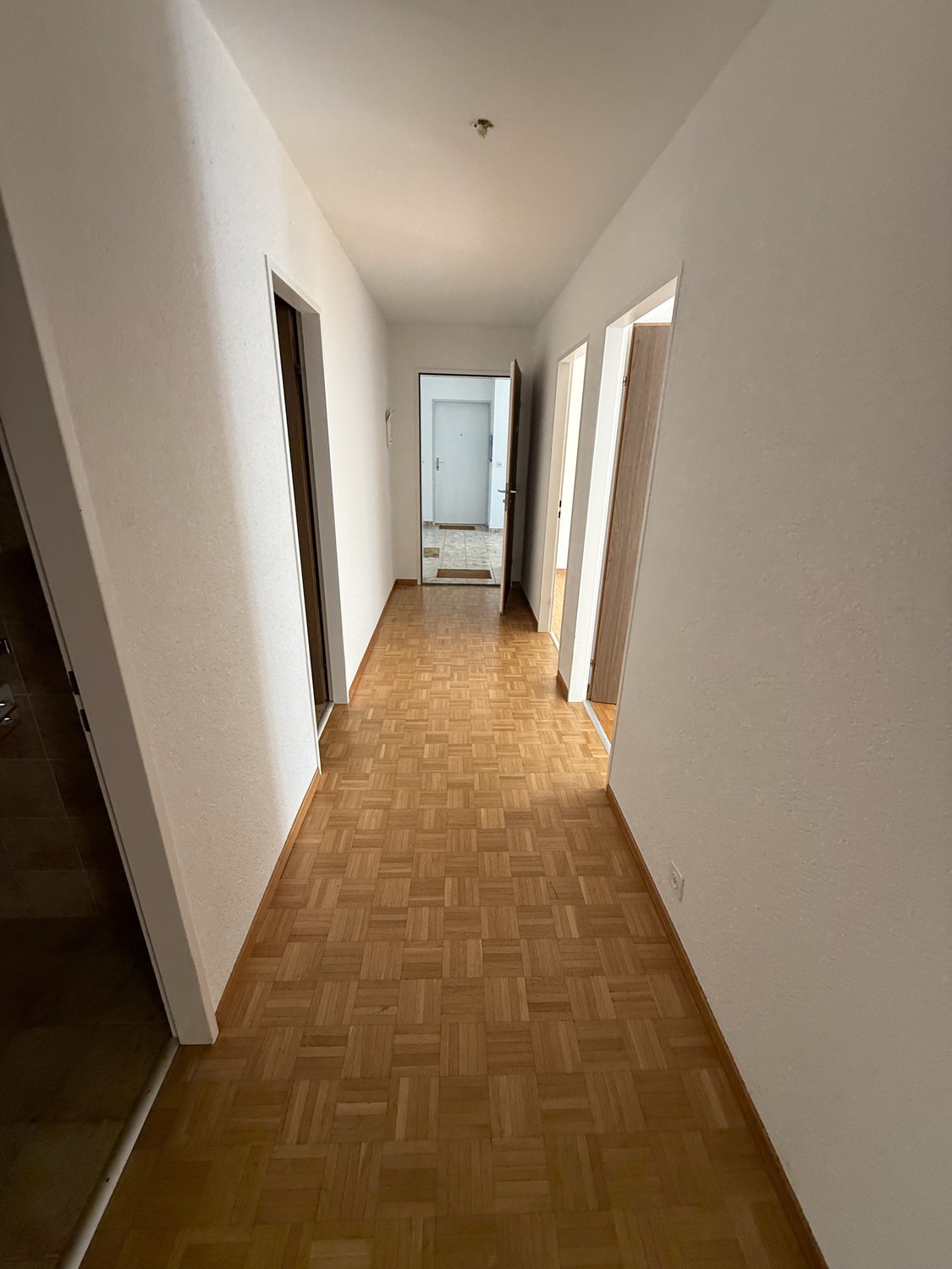 4 rooms apartment, photo 6 of 10