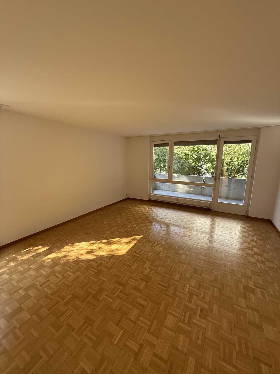 4 rooms apartment, photo 1 of 10
