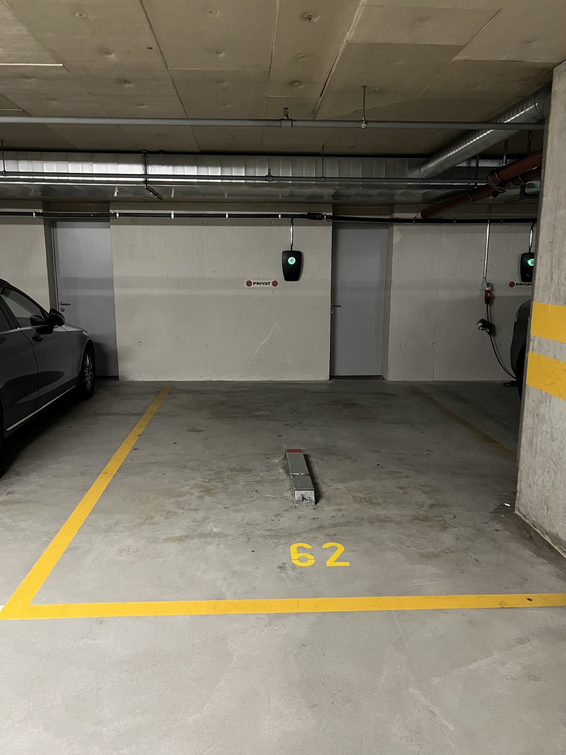 Open slot, photo 1 of 2
