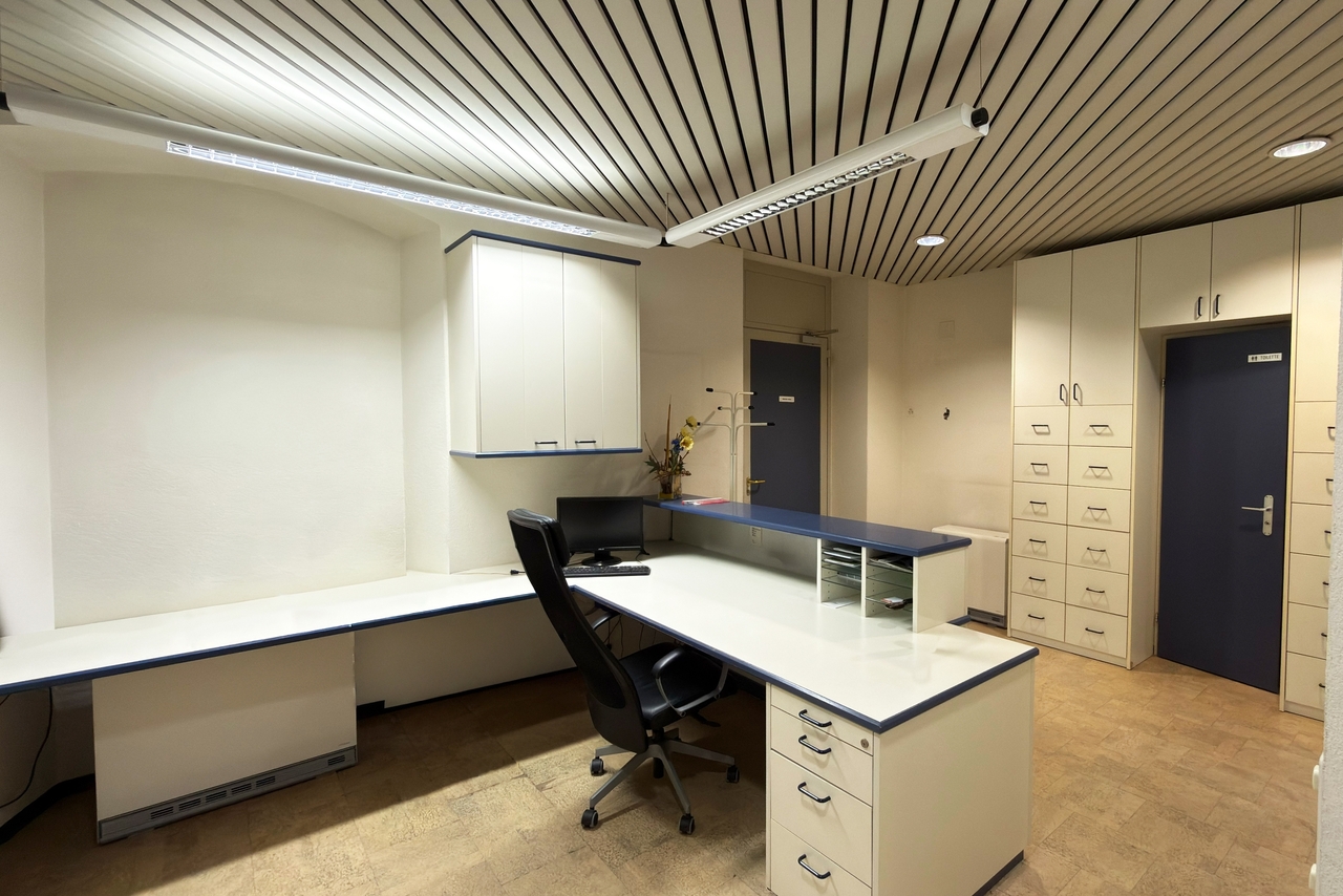 Office, photo 4 of 10
