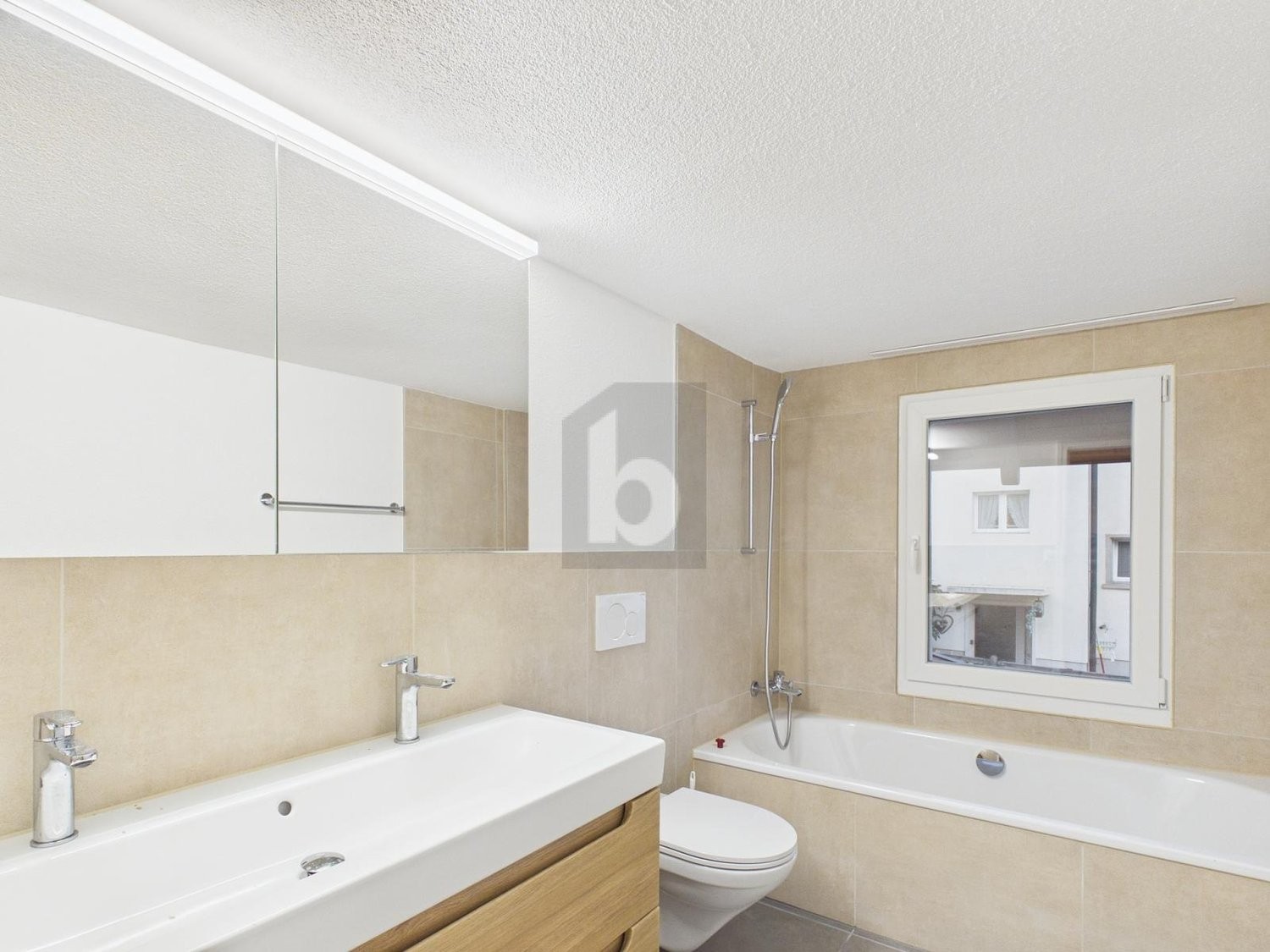 4 ½ rooms duplex house, photo 2 of 4