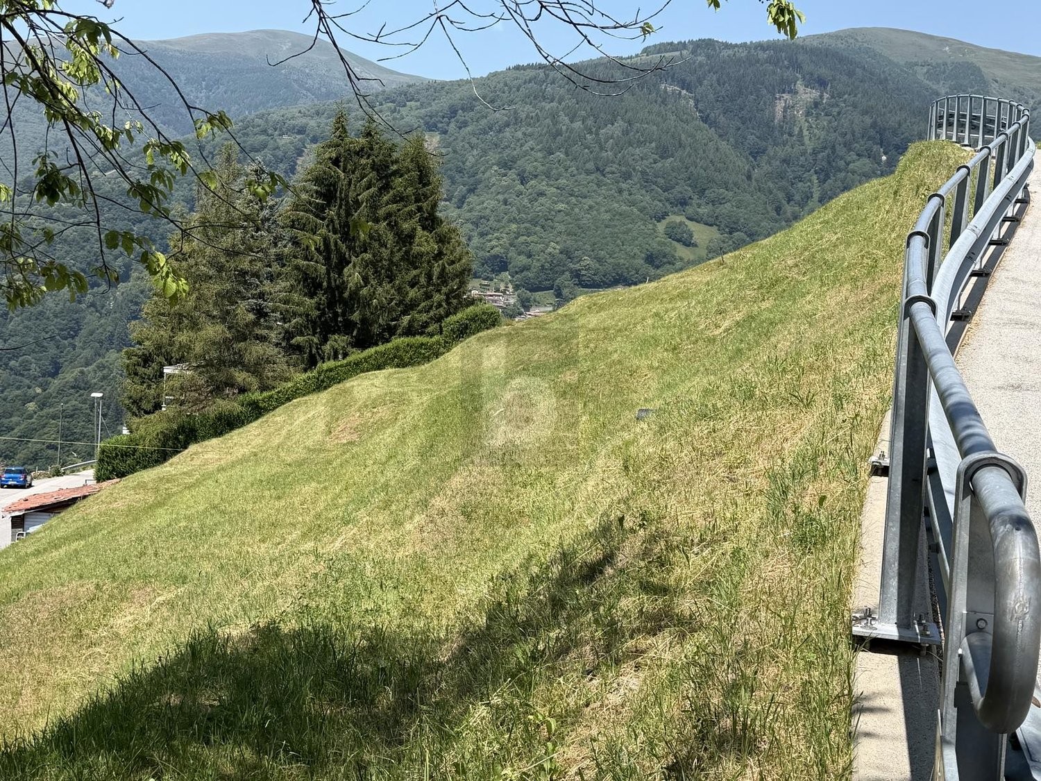 1205m² building land, photo 2 of 4