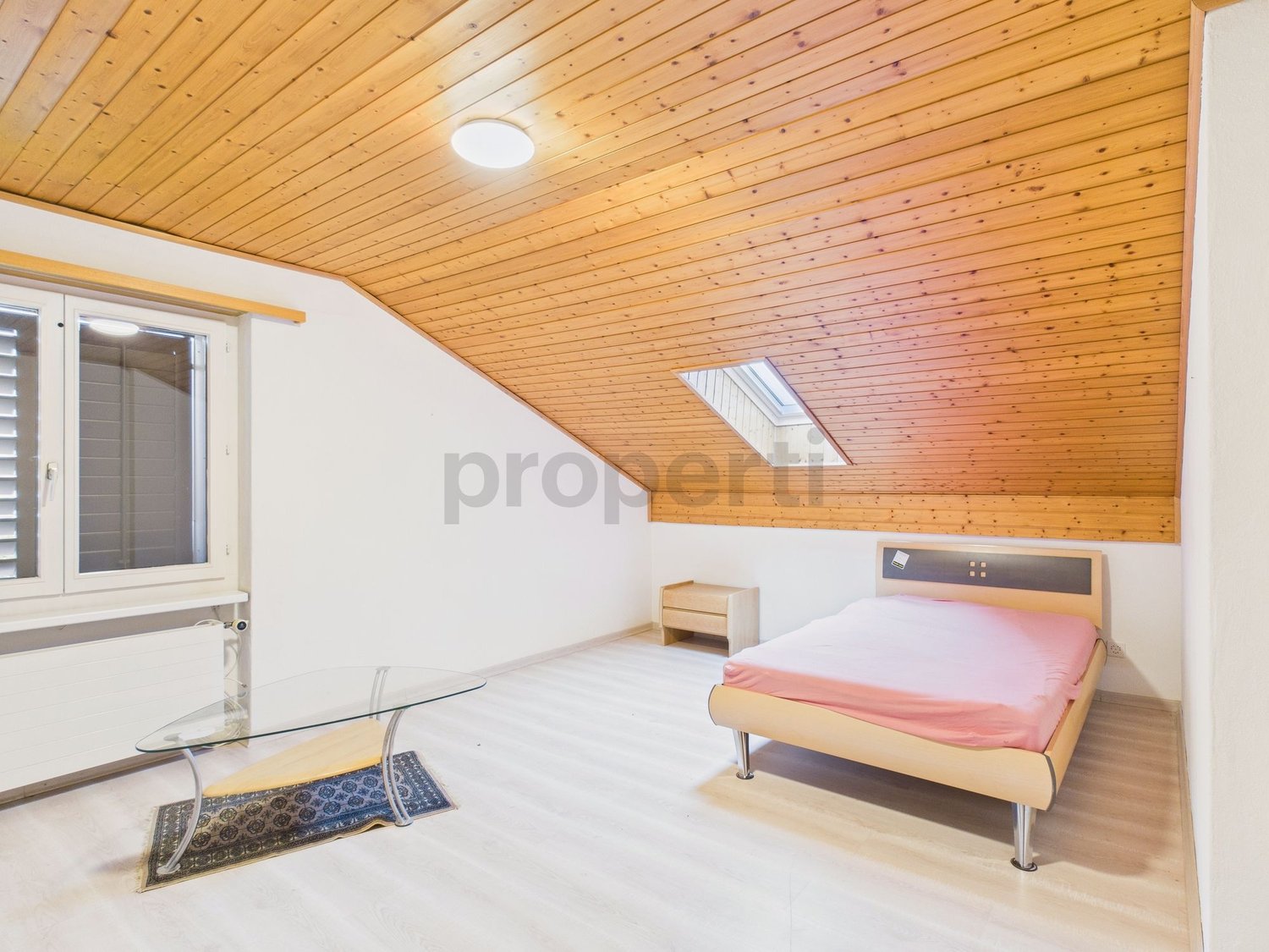 1 room single room