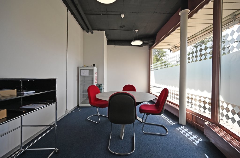 81m² shop, photo 4 of 6