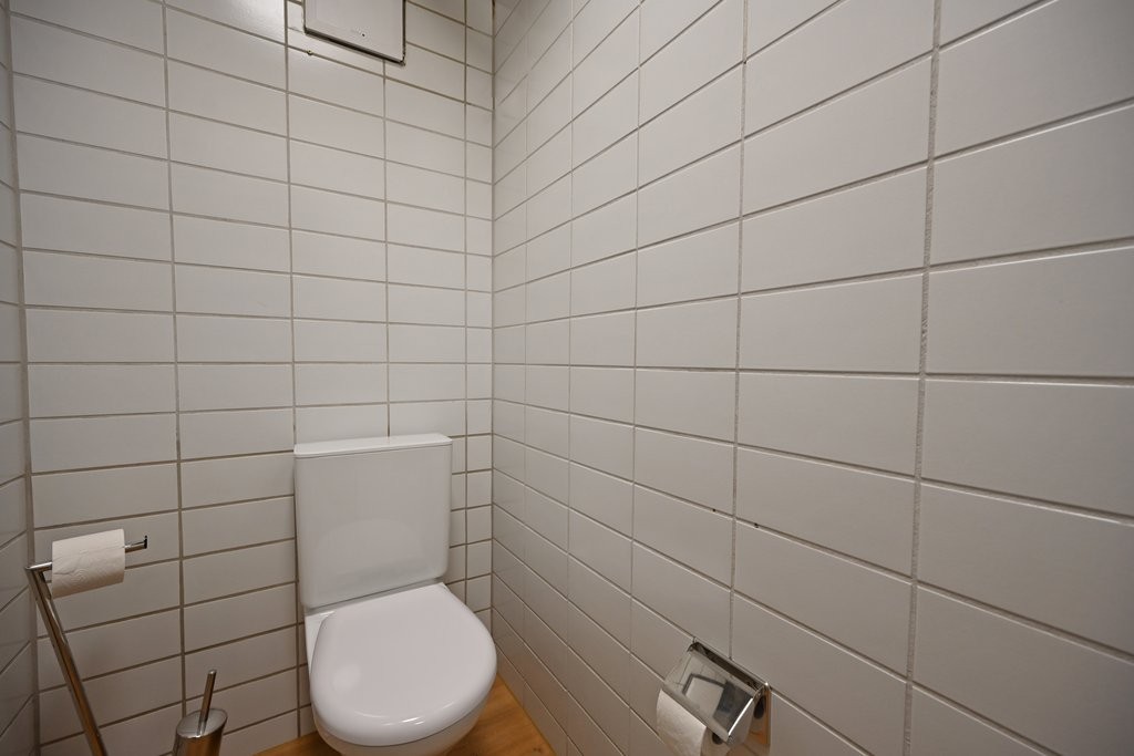 81m² shop, photo 5 of 6