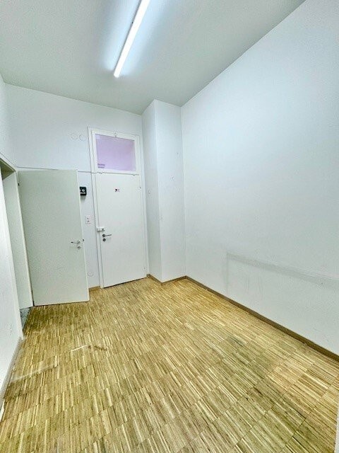 60m² commercial, photo 3 of 3