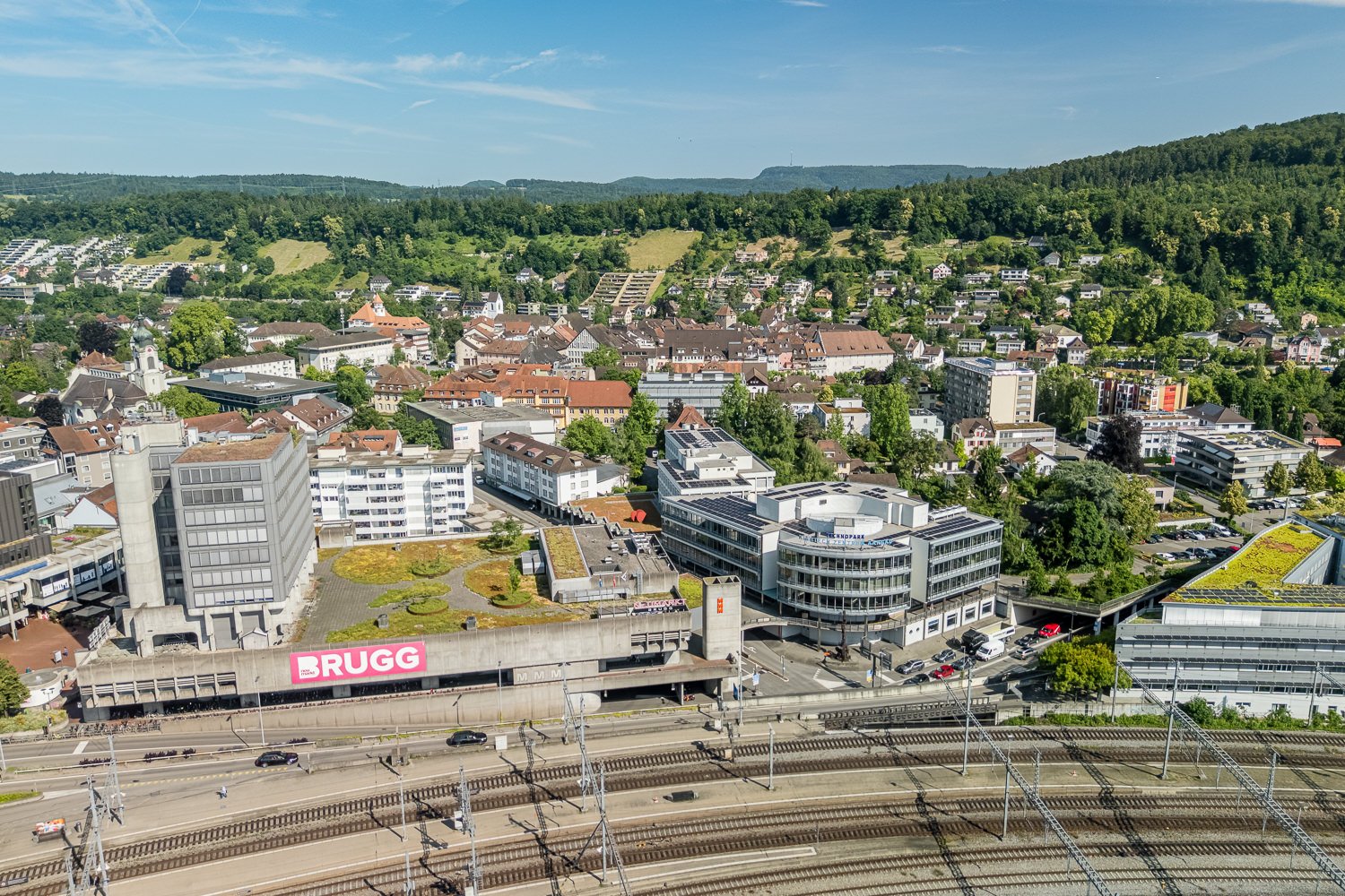 82m² office