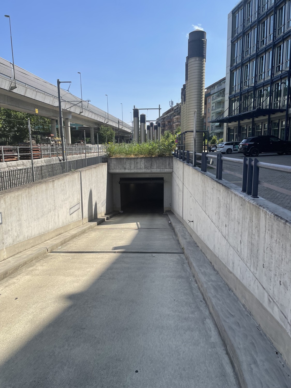 Underground slot, photo 4 of 9