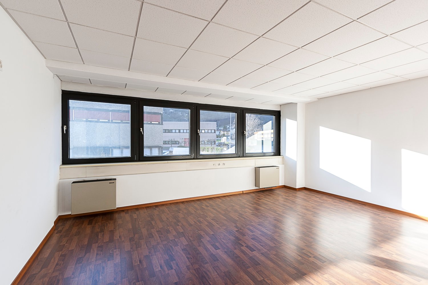 263m² office, photo 8 of 10