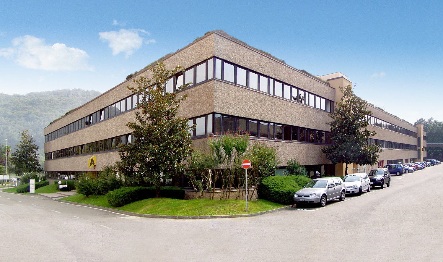 263m² office, photo 2 of 10
