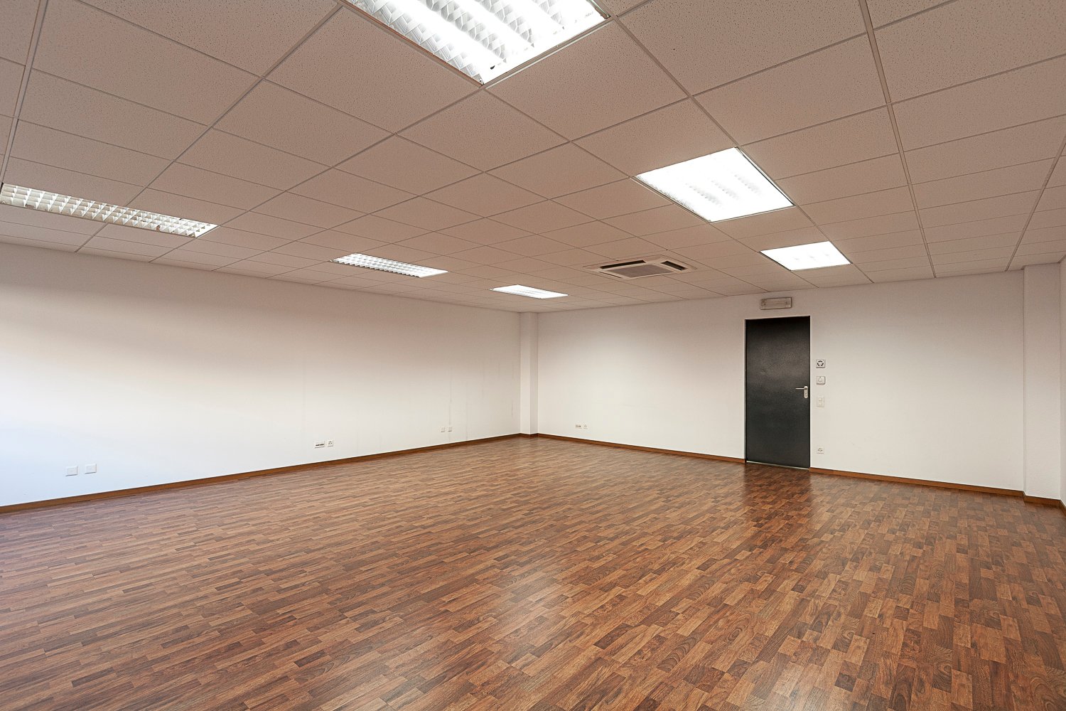 263m² office, photo 6 of 10