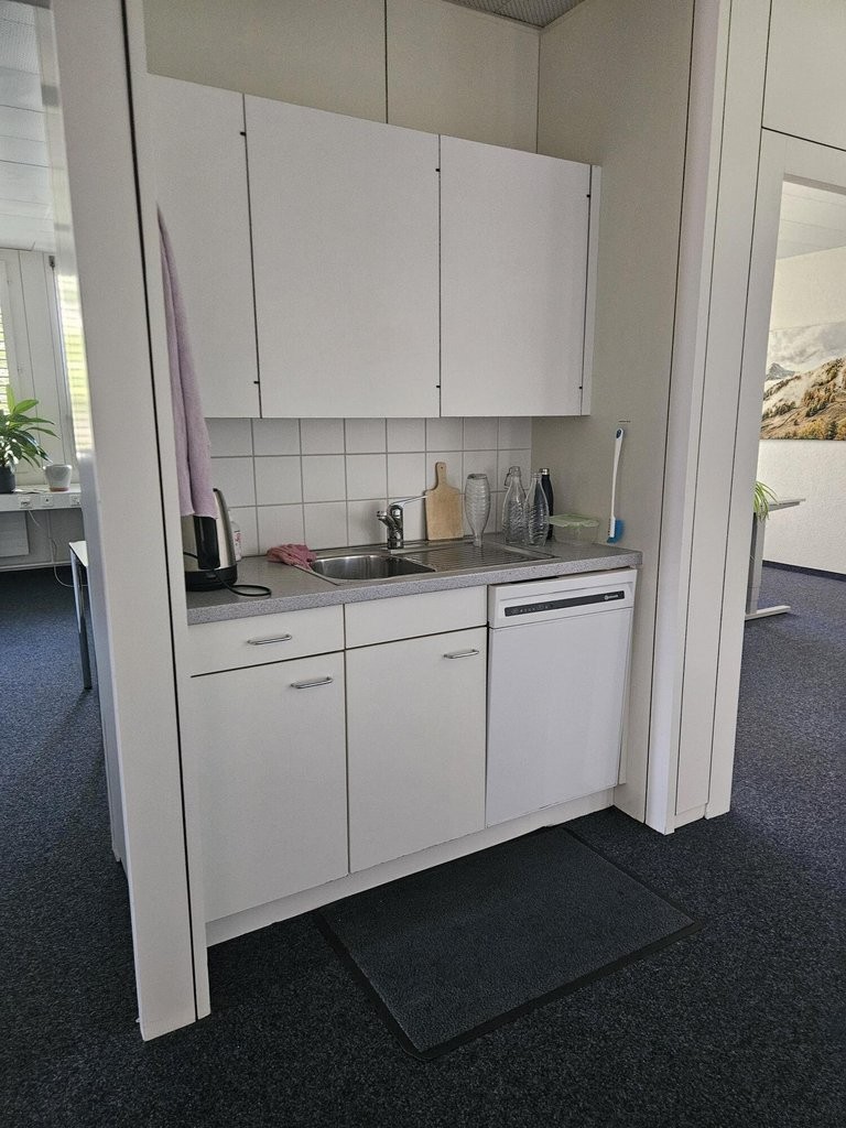 270m² office, photo 5 of 6