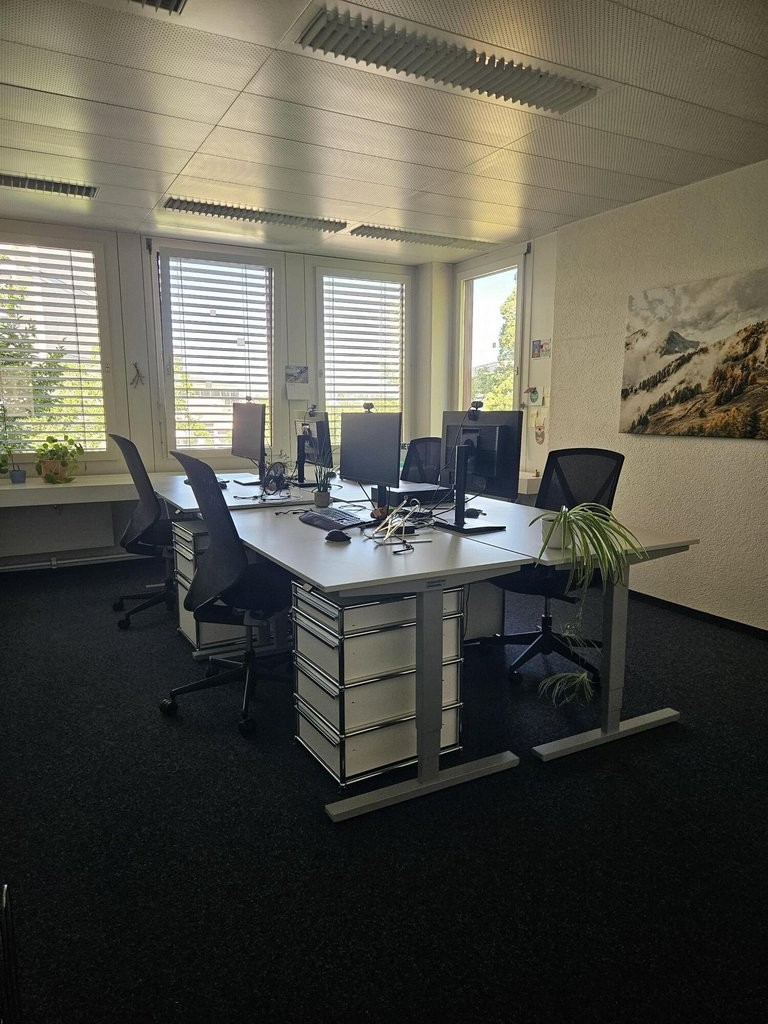 270m² office, photo 3 of 6