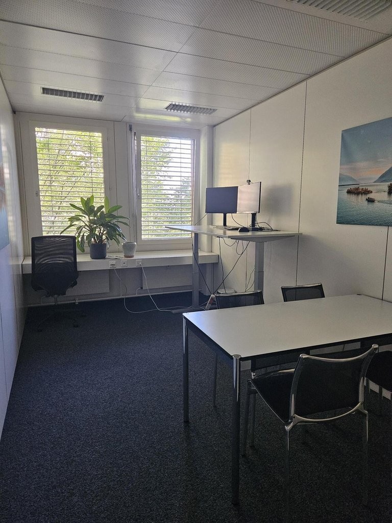 270m² office, photo 4 of 6