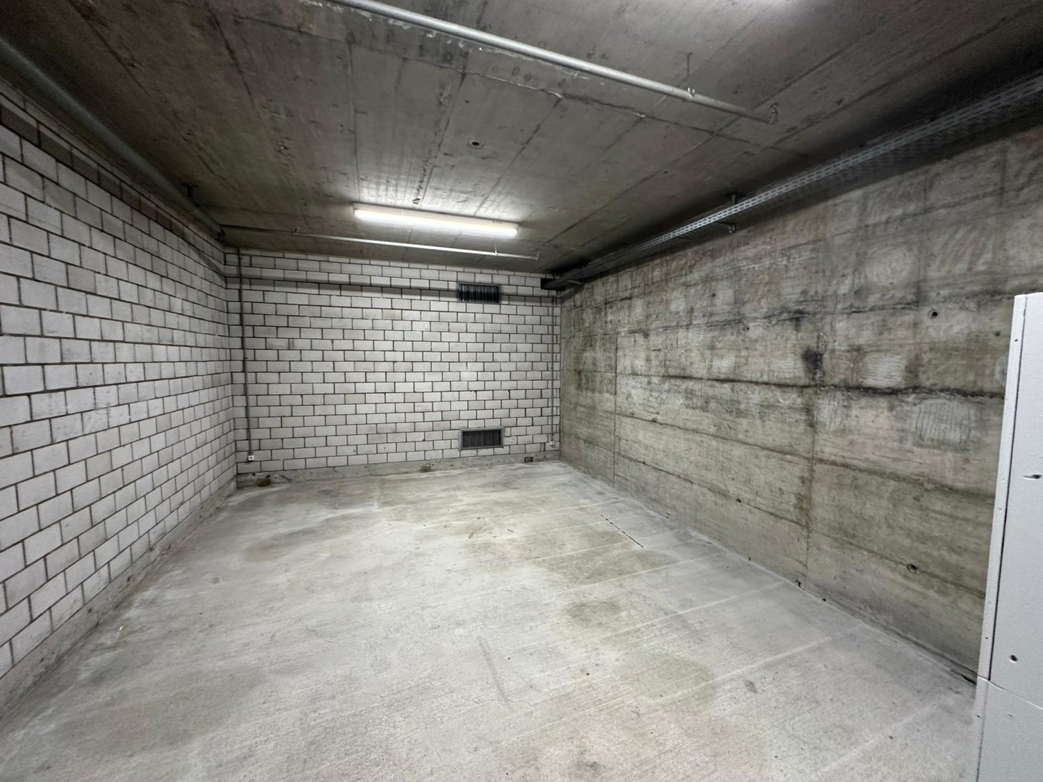 Cellar compartment