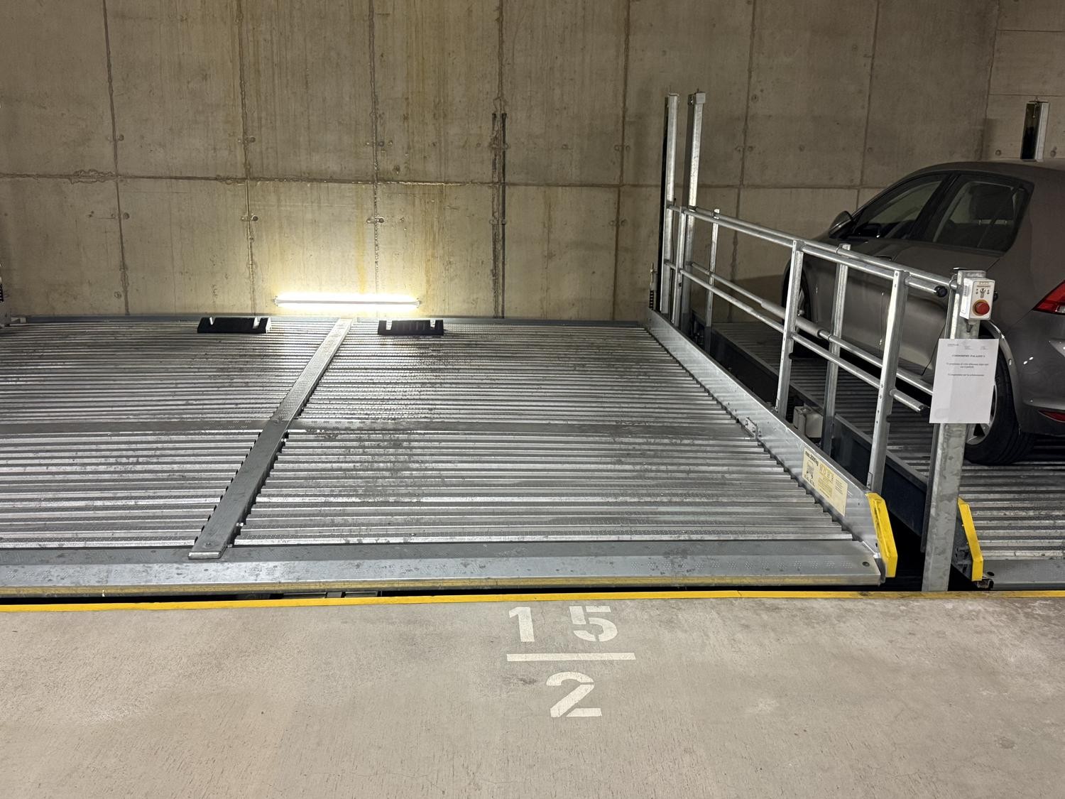 Unterirdischer Parkplatz