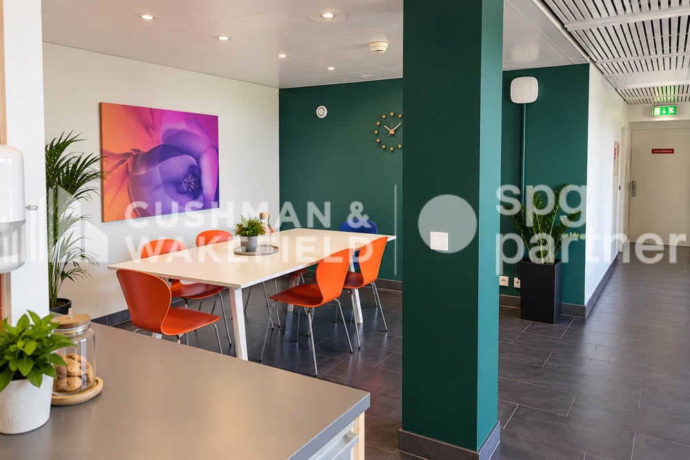 1410m² office, photo 6 of 9