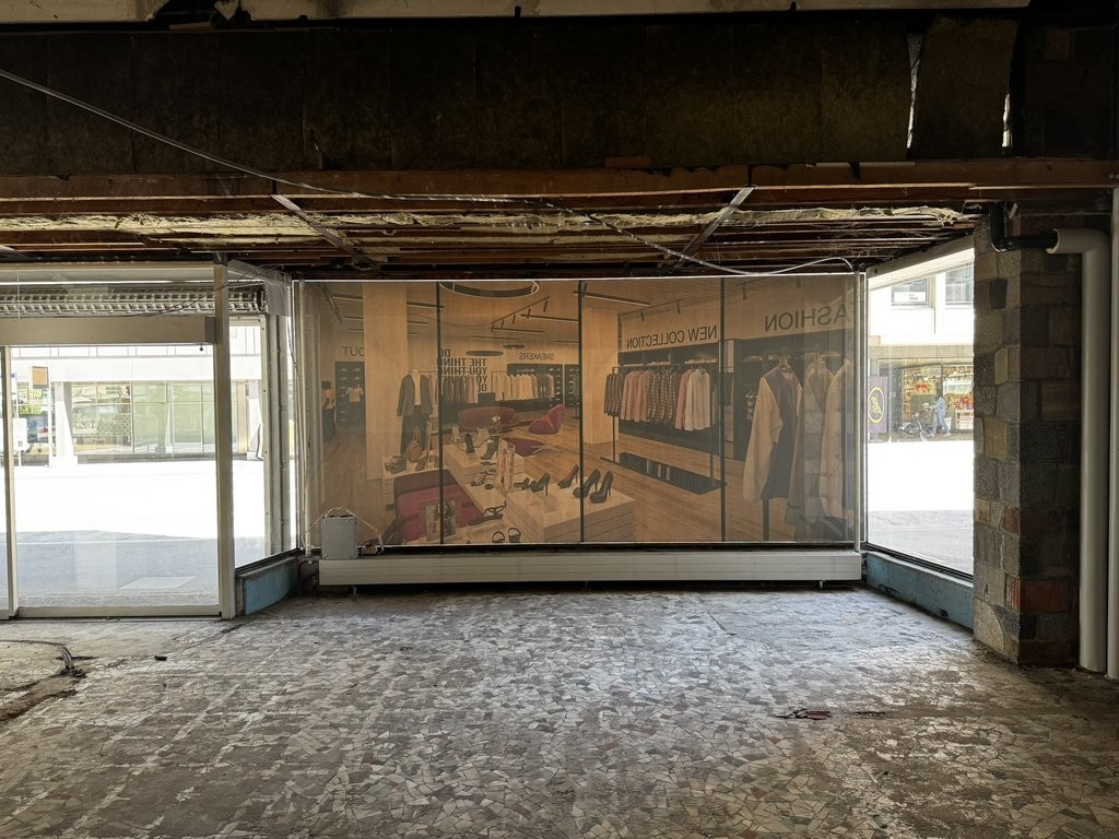 176m² commercial, photo 5 of 10