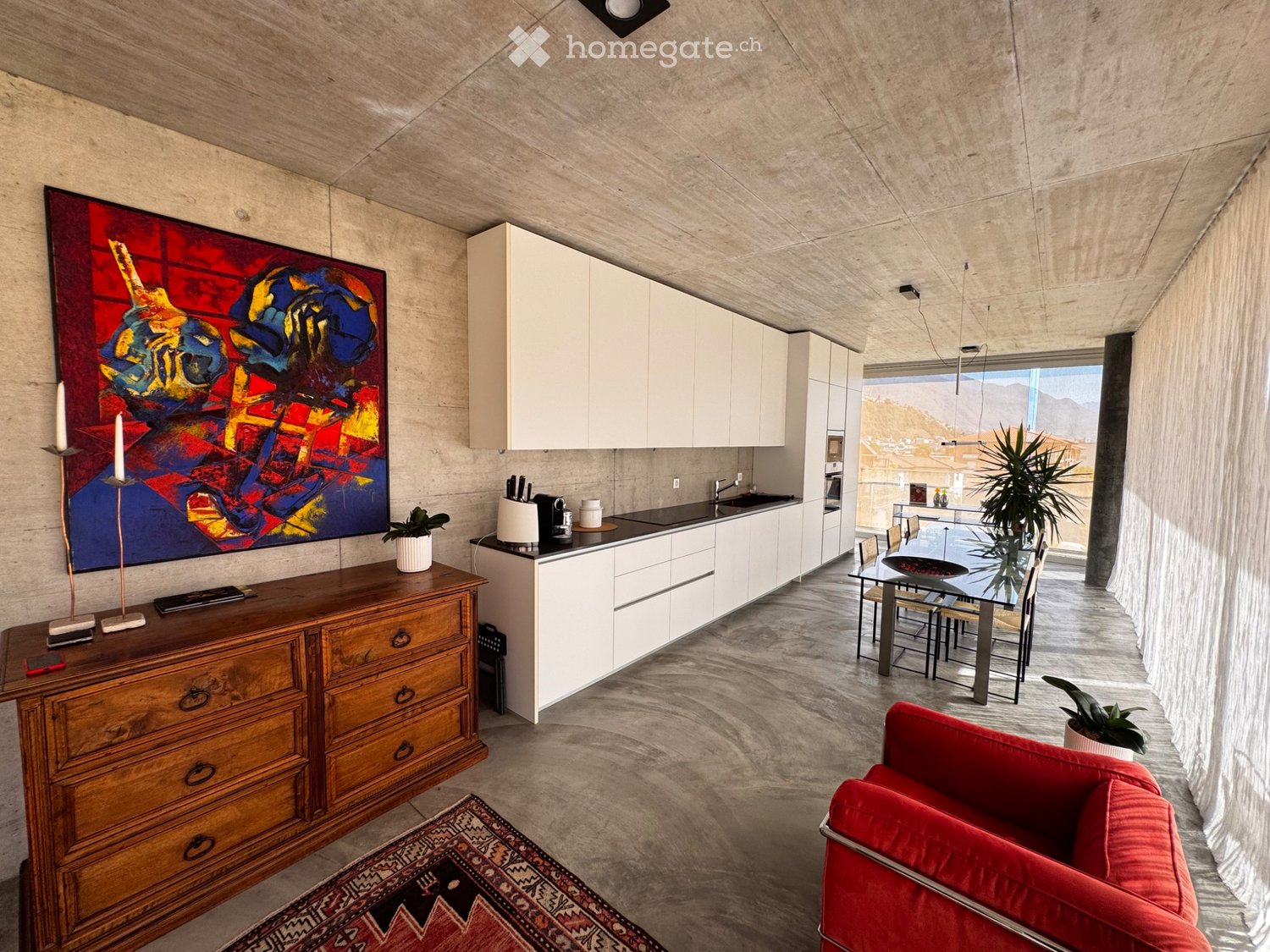 5 rooms apartment