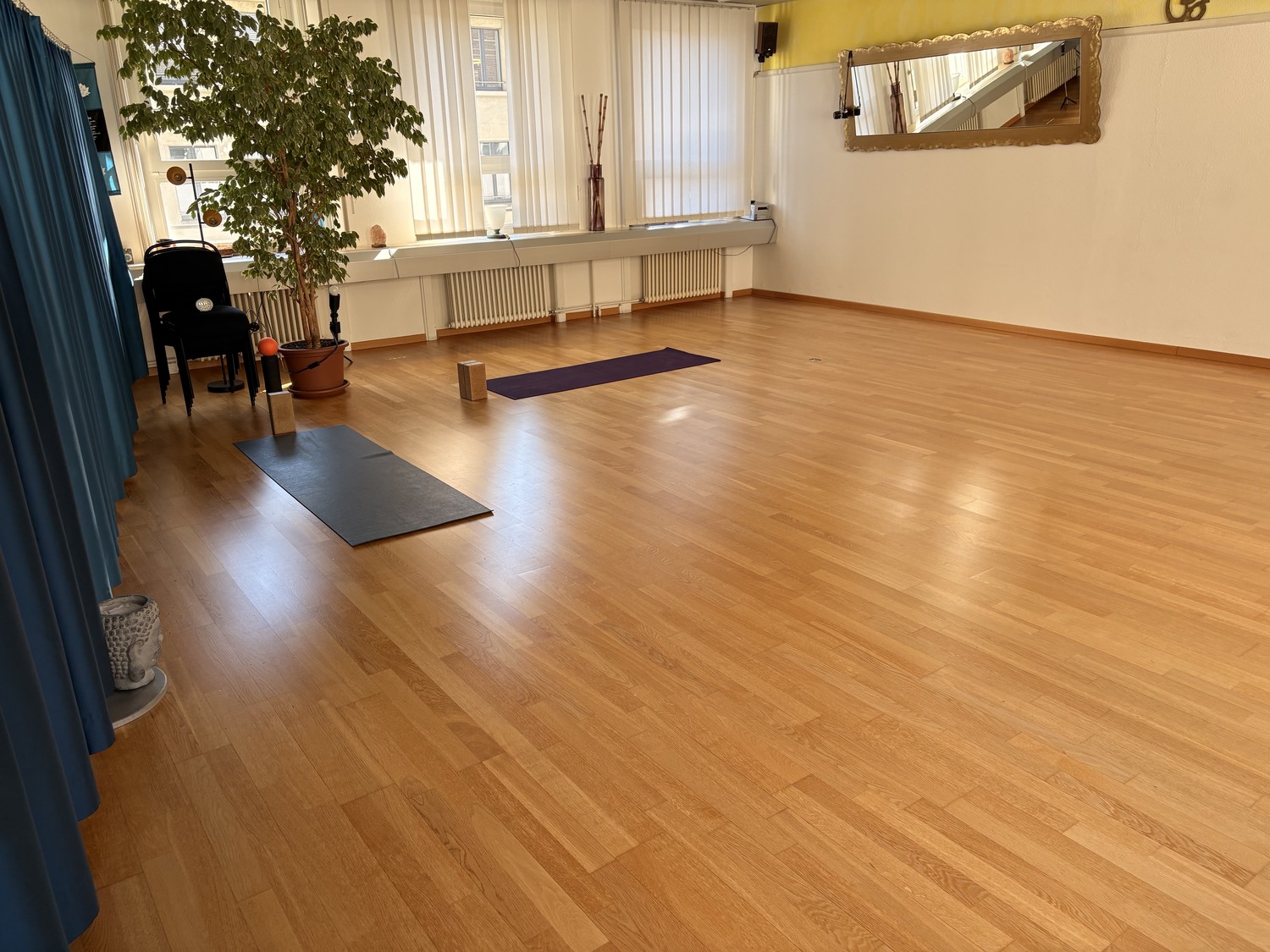 80m² commercial, photo 1 of 9