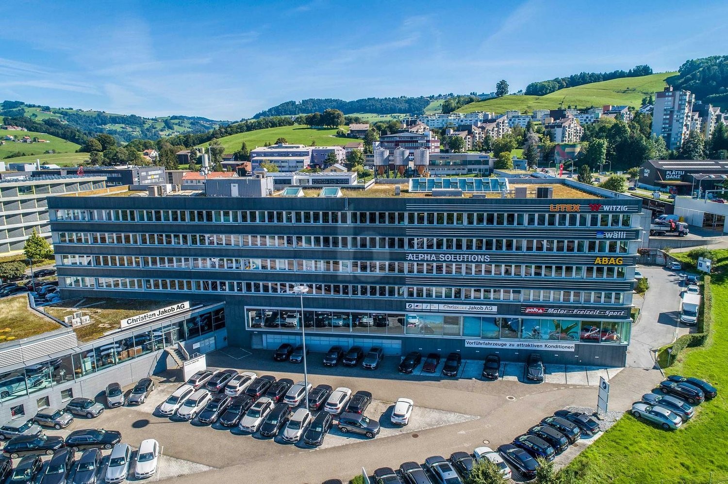 1835m² industrial object, photo 1 of 4