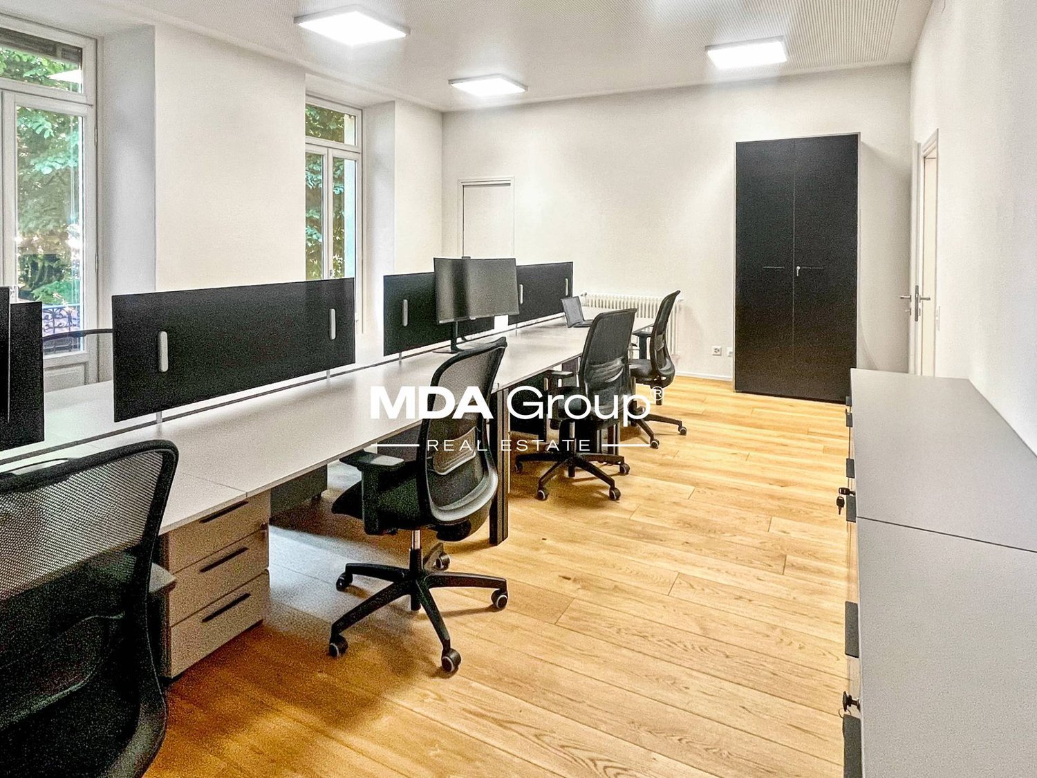 145m² bureau