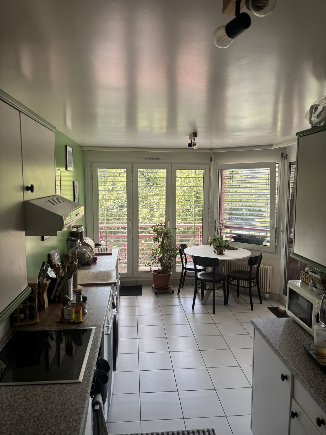2 Zimmer möblierte Wohnung