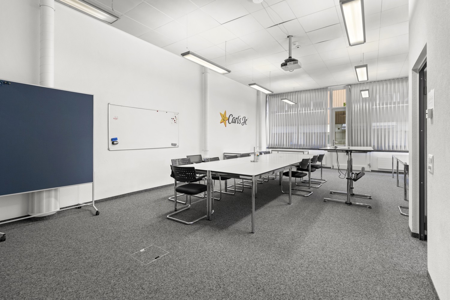 190m² office, photo 3 of 10