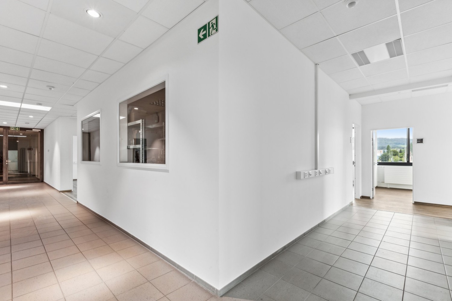 345m² bureau