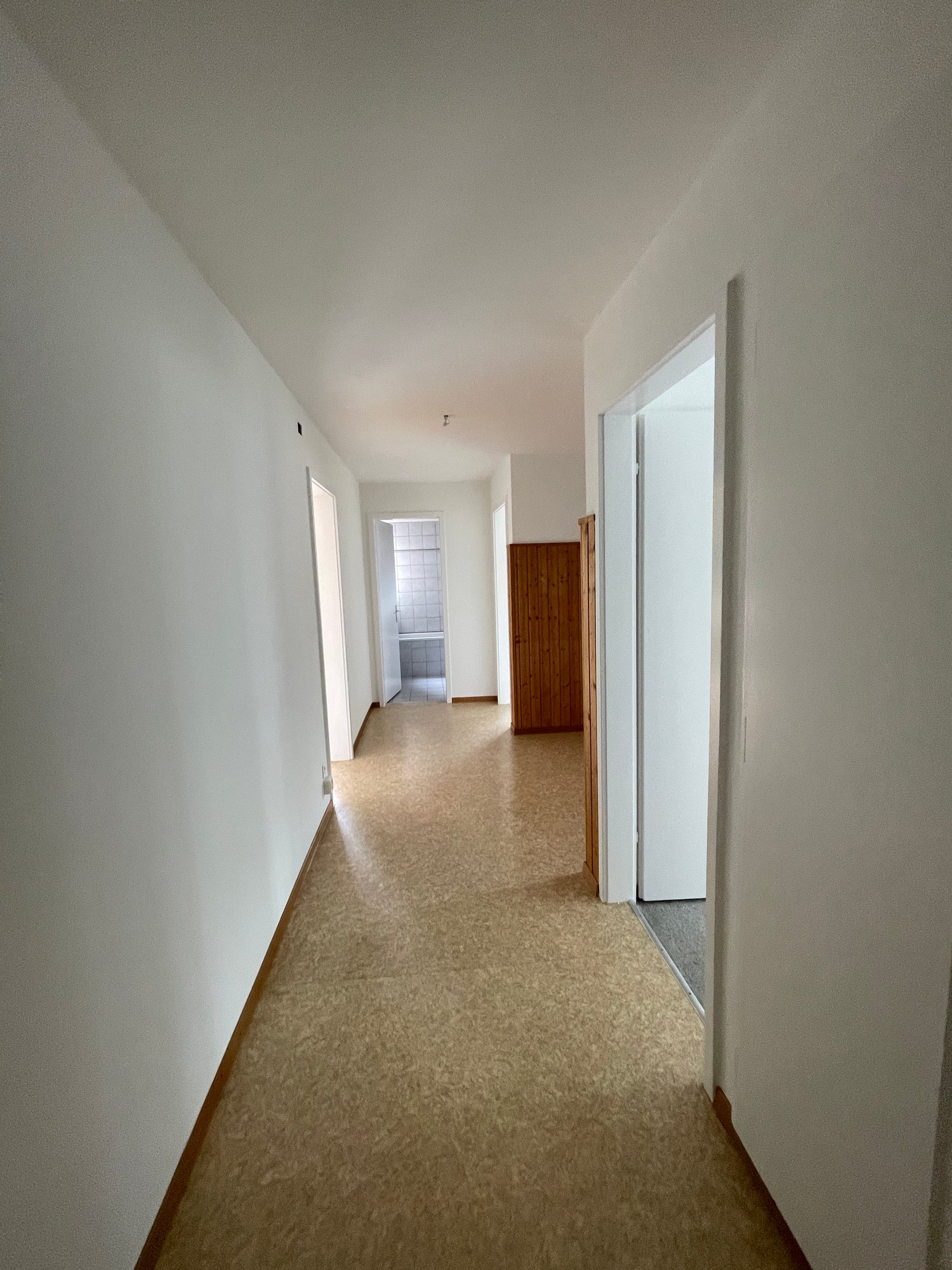 3 rooms apartment, photo 3 of 5