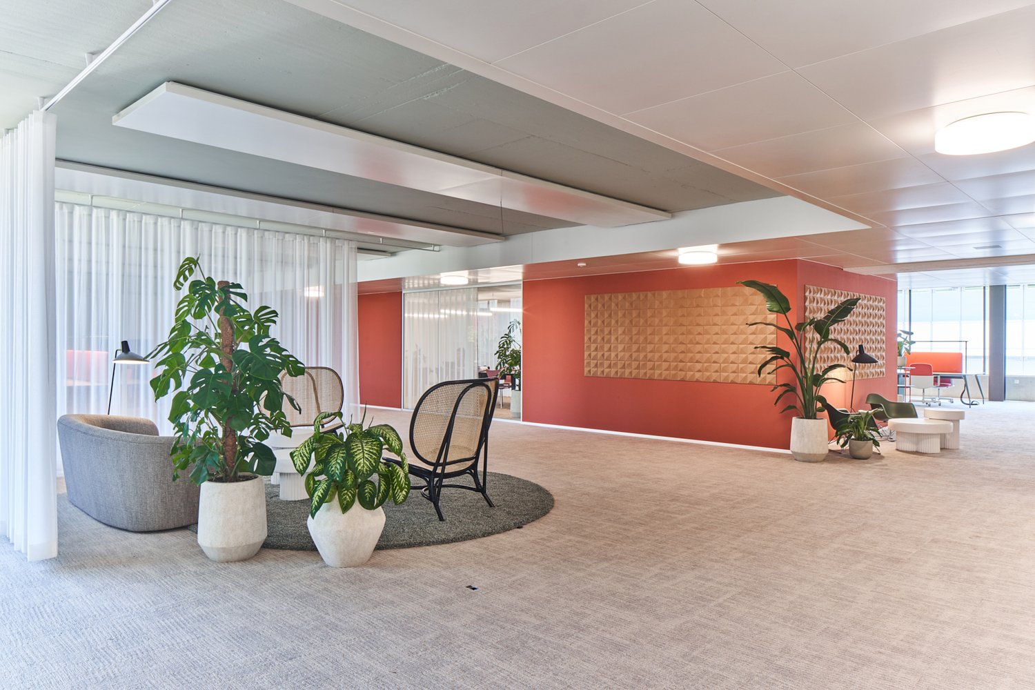 1360m² office, photo 5 of 8