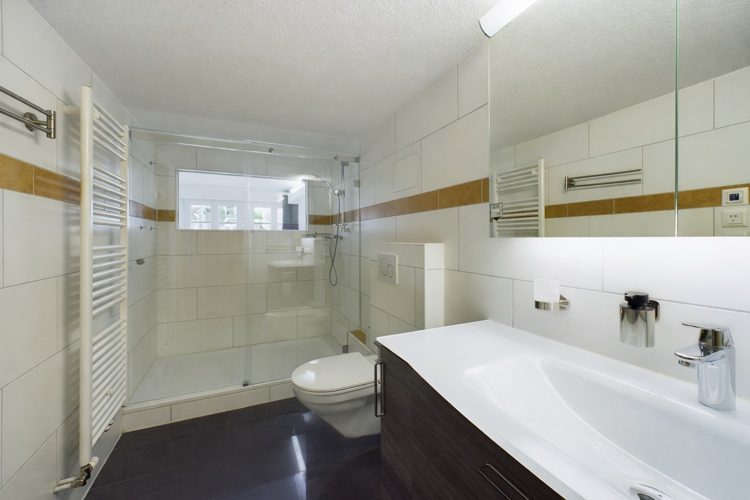 4 rooms single house