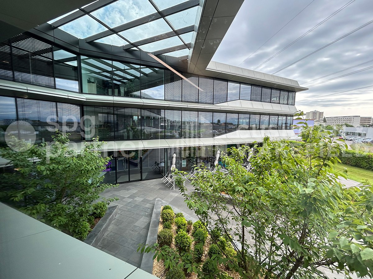 1000m² office, photo 3 of 10