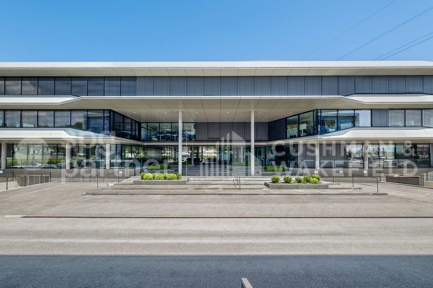 1000m² office, photo 1 of 10