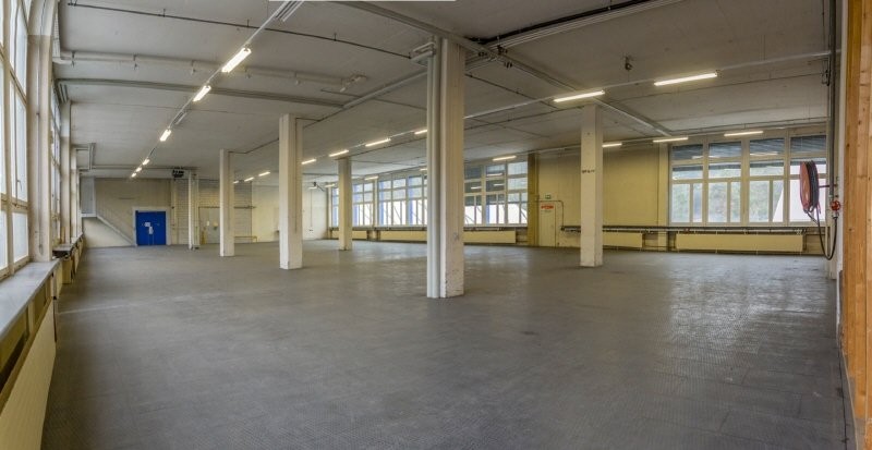 1917m² commerciale